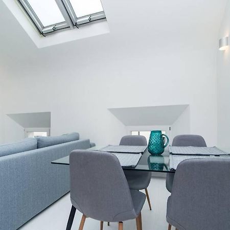 Old Town 1 Bedroom Oasis With Ac And Double Shower Prague Ngoại thất bức ảnh
